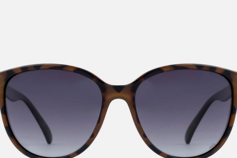 Opium Sunglass OP 1902